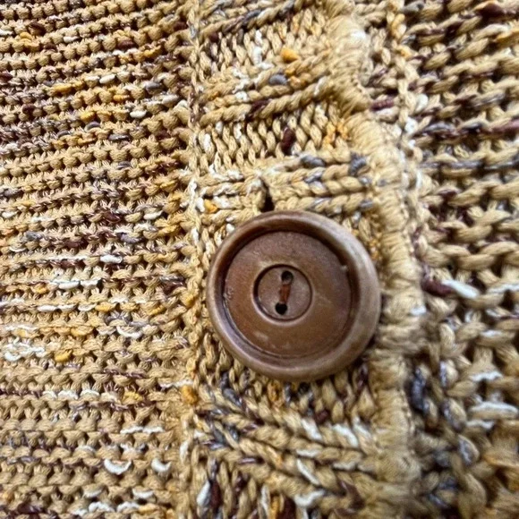 Vintage Cardigan Sweater BCBG MaxAzria • Wood Buttons - Picture 5 of 7